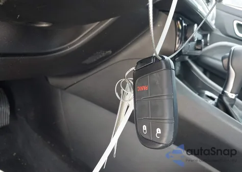 2022 Jeep Compass Latitude из США, поврежденный, VIN 3C4NJCBB0NT137193